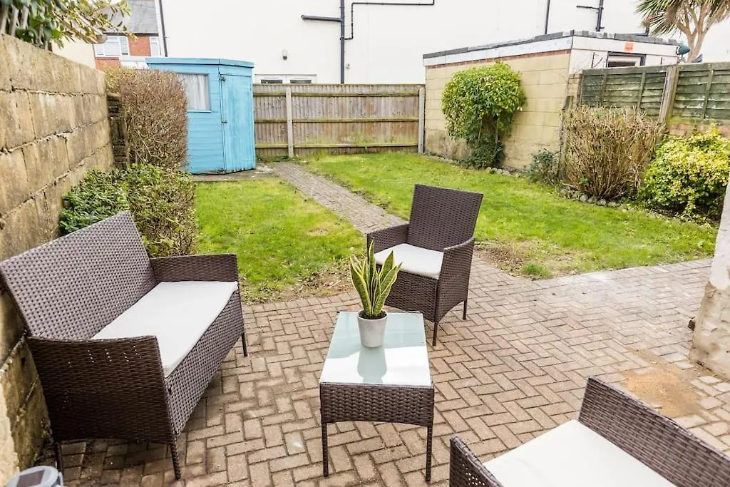 Weekly Monthly Deal-4 Beds-Large House-Driveway By Lima Apartments Ltd Bournemouth 0*,  Reino Unido